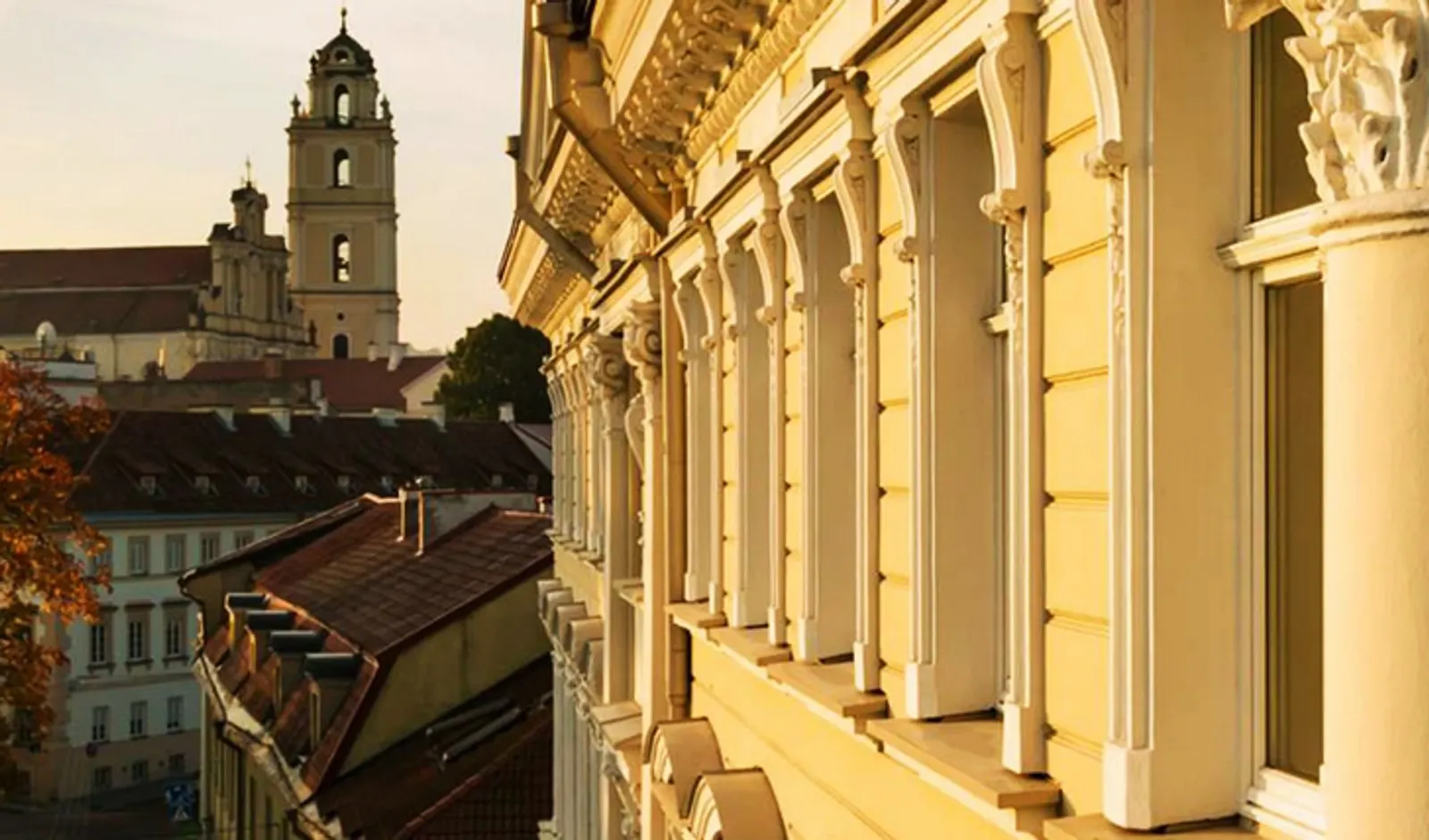 Highlights of Lithuania: Cities, Lakes & Coastal Beauty