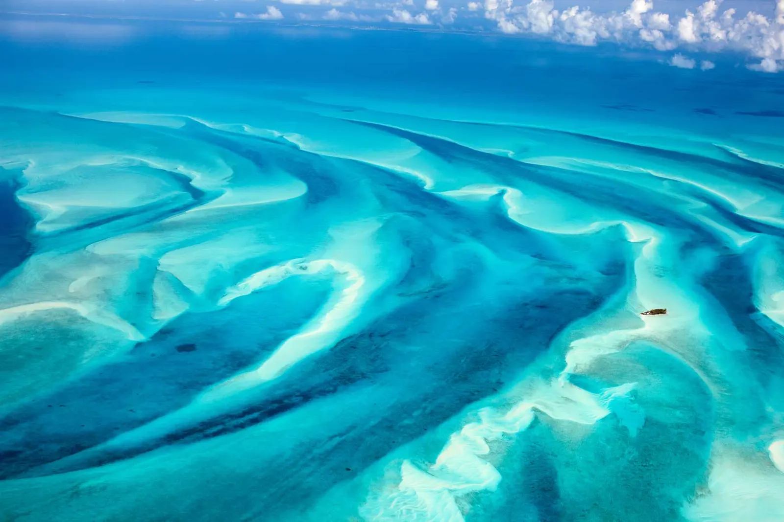 Explore the beautiful Bahamas