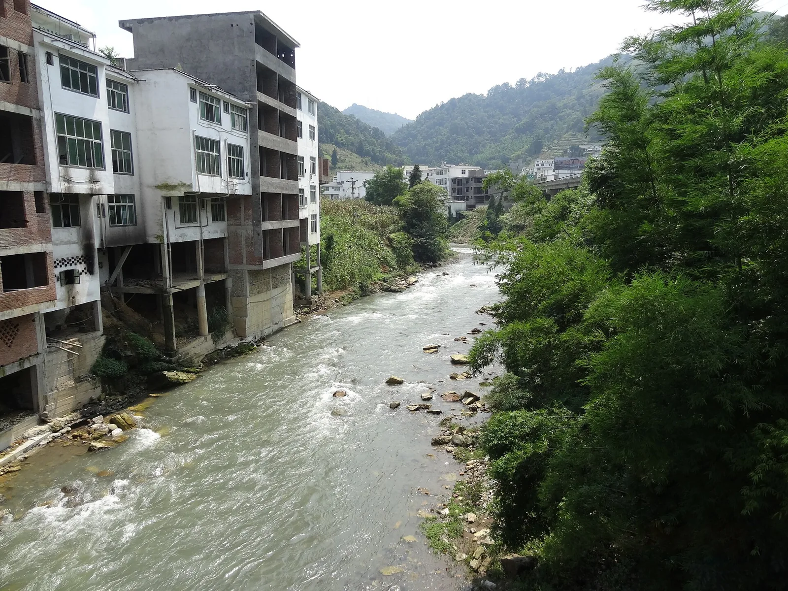 Yanjin Mountain Villages travel guide — Zhaotong regional landscape