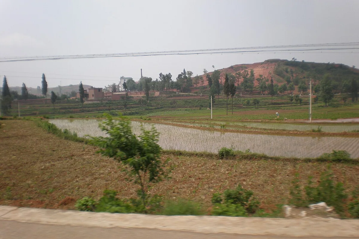En route from Kunming to Stone Forest 4.JPG
