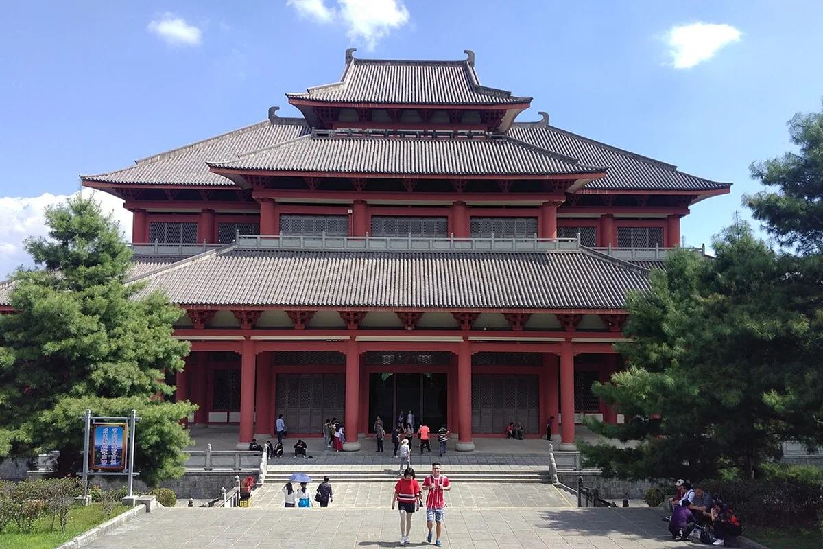 Chongsheng Temple 崇聲寺 and Three Pagodas 三塔, Yunnan, China - 36988564464.jpg