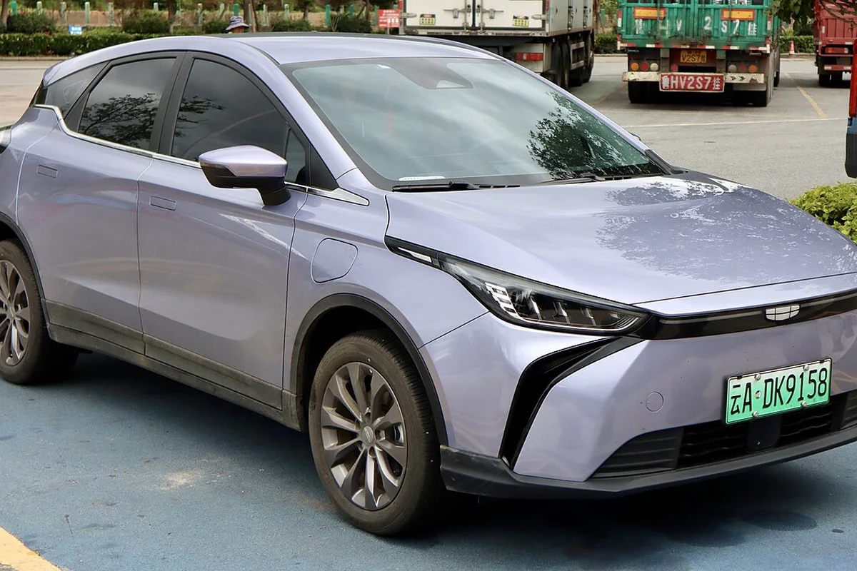 2022 Geely Geometry M6 (front).jpg