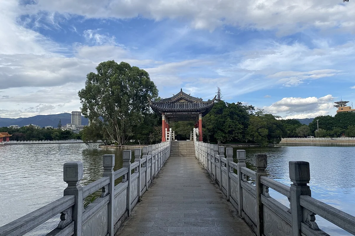 南湖公园 - 卧波桥 - 2023-06-30.jpg