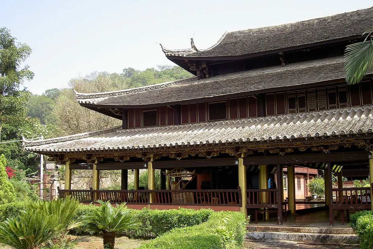Dai royal palace, Yunnan.jpg