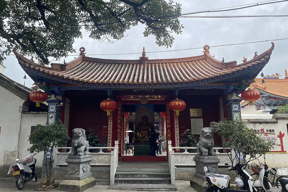 保山宏恩寺 - 正门 - 2023-07-25.jpg