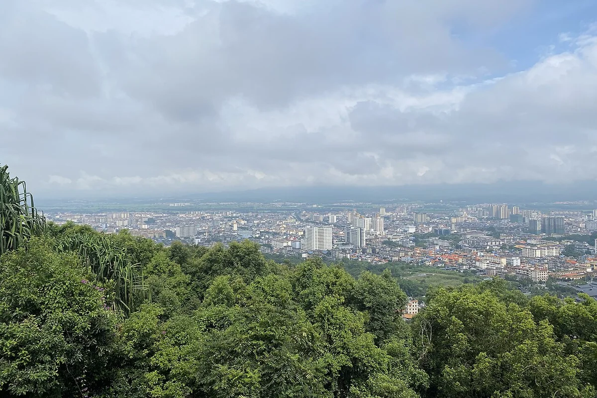芒市天际线 - 2023-07-31 02.jpg