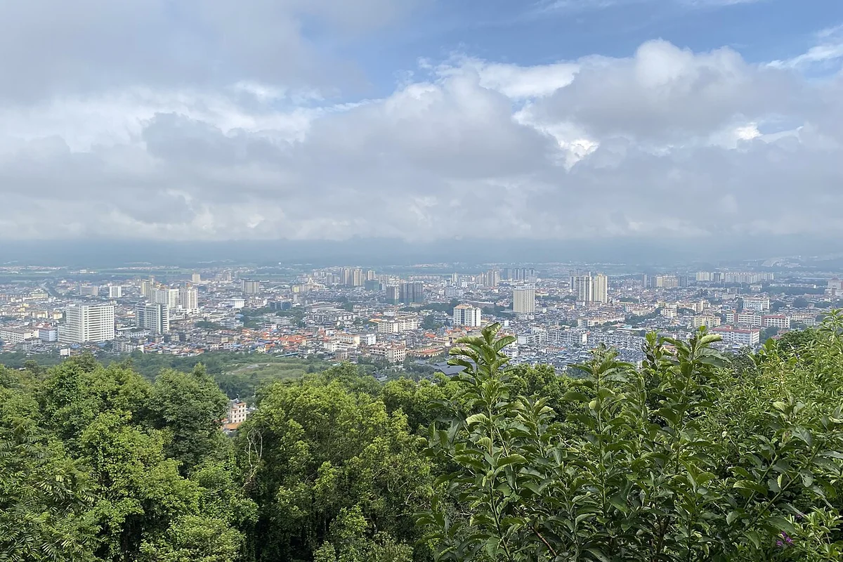 芒市天际线 - 2023-07-31 03.jpg