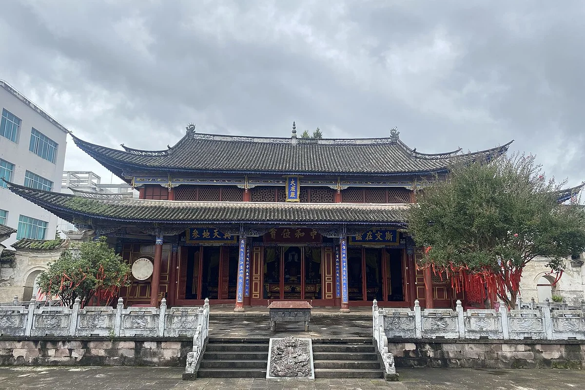 腾冲文庙 - 大成殿 - 2023-08-03 02.jpg
