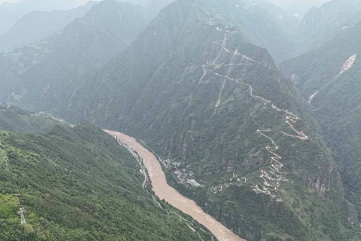 怒江福贡段 - 航拍 - 2024-06-01 03.jpg