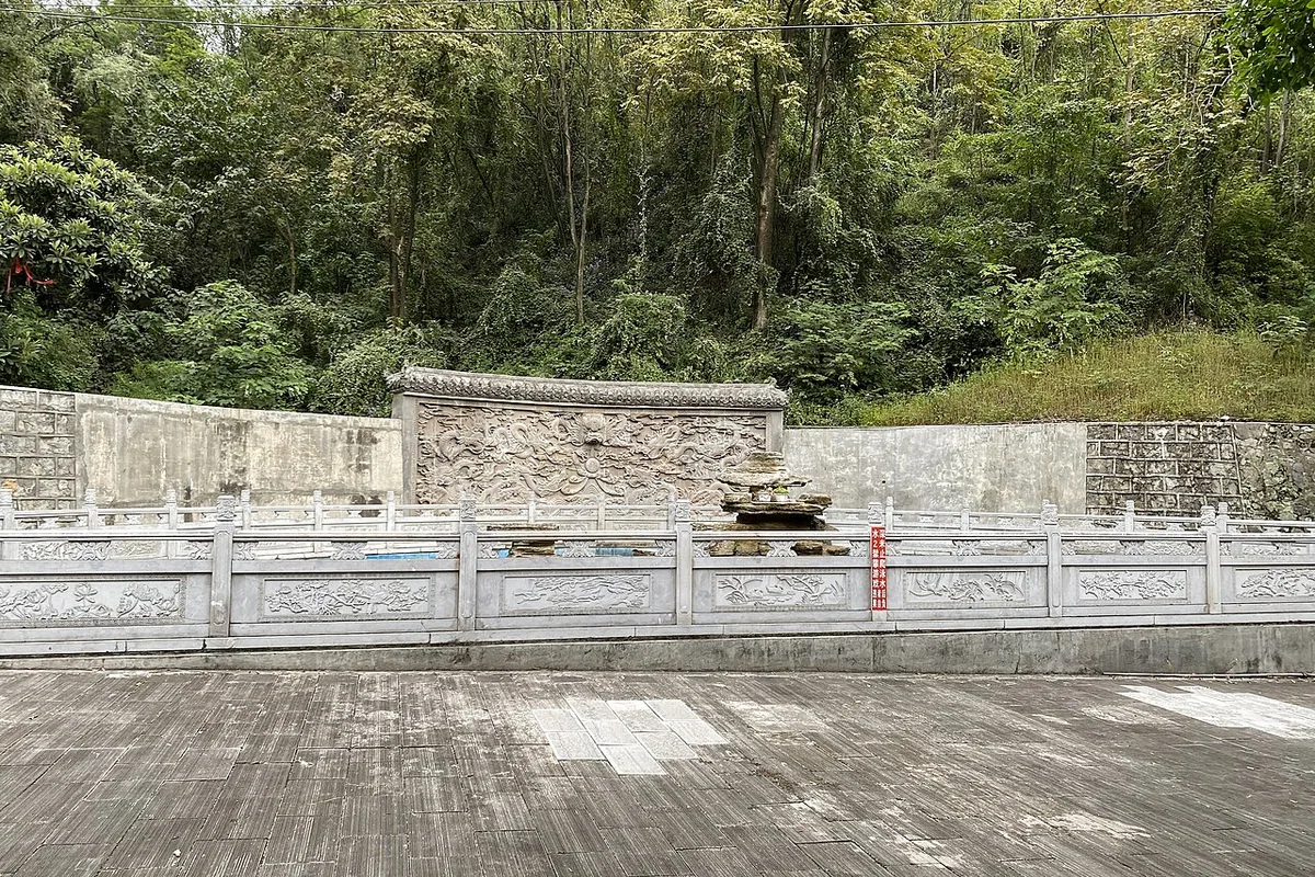 祝国寺 - 水池 - 2024-10-03.jpg