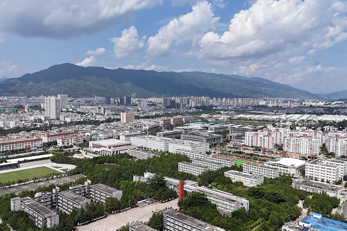 临沧天际线 - 航拍 - 2024-10-14 11.jpg