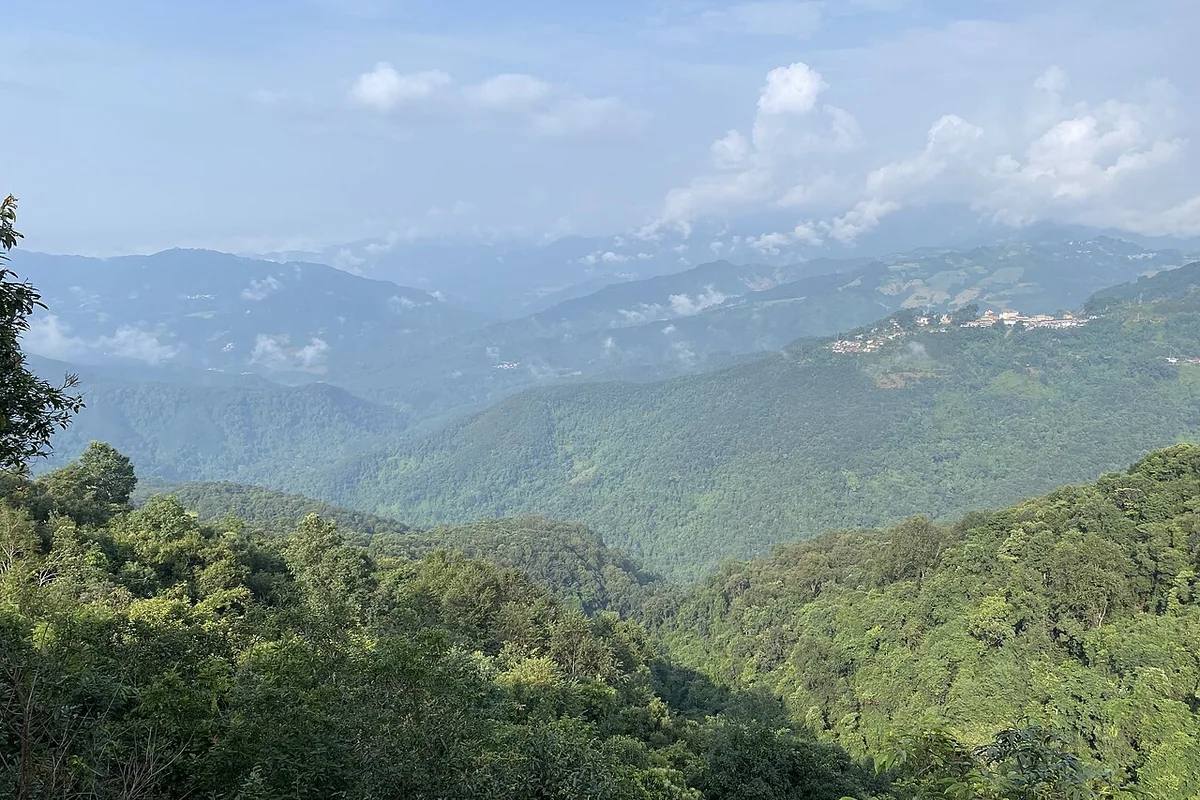 葫芦王地景区 - 眺望南滚河国家级自然保护区 - 2024-10-15 02.jpg