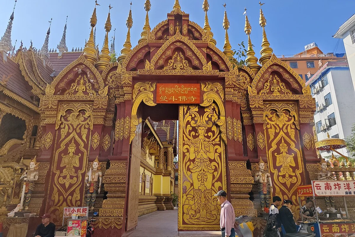 景洪 曼斗佛寺.jpg