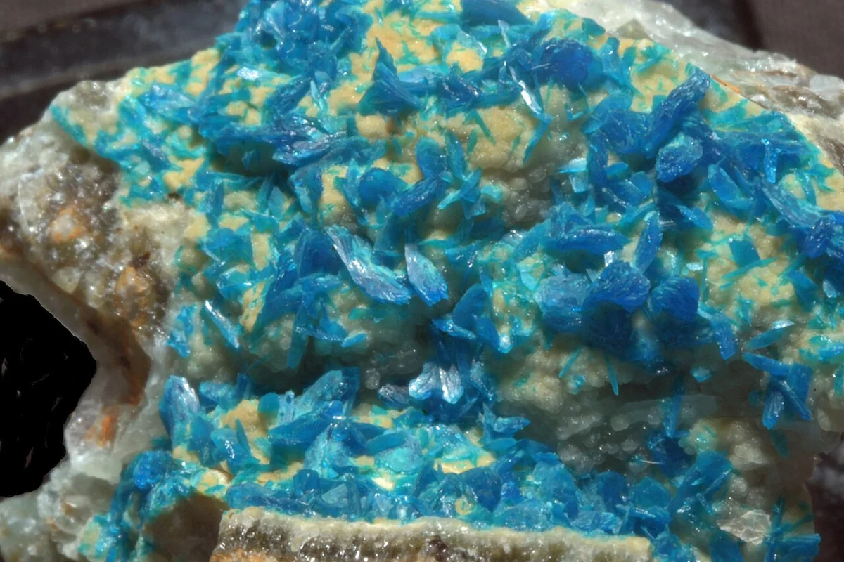 Veszelyite 1.jpg