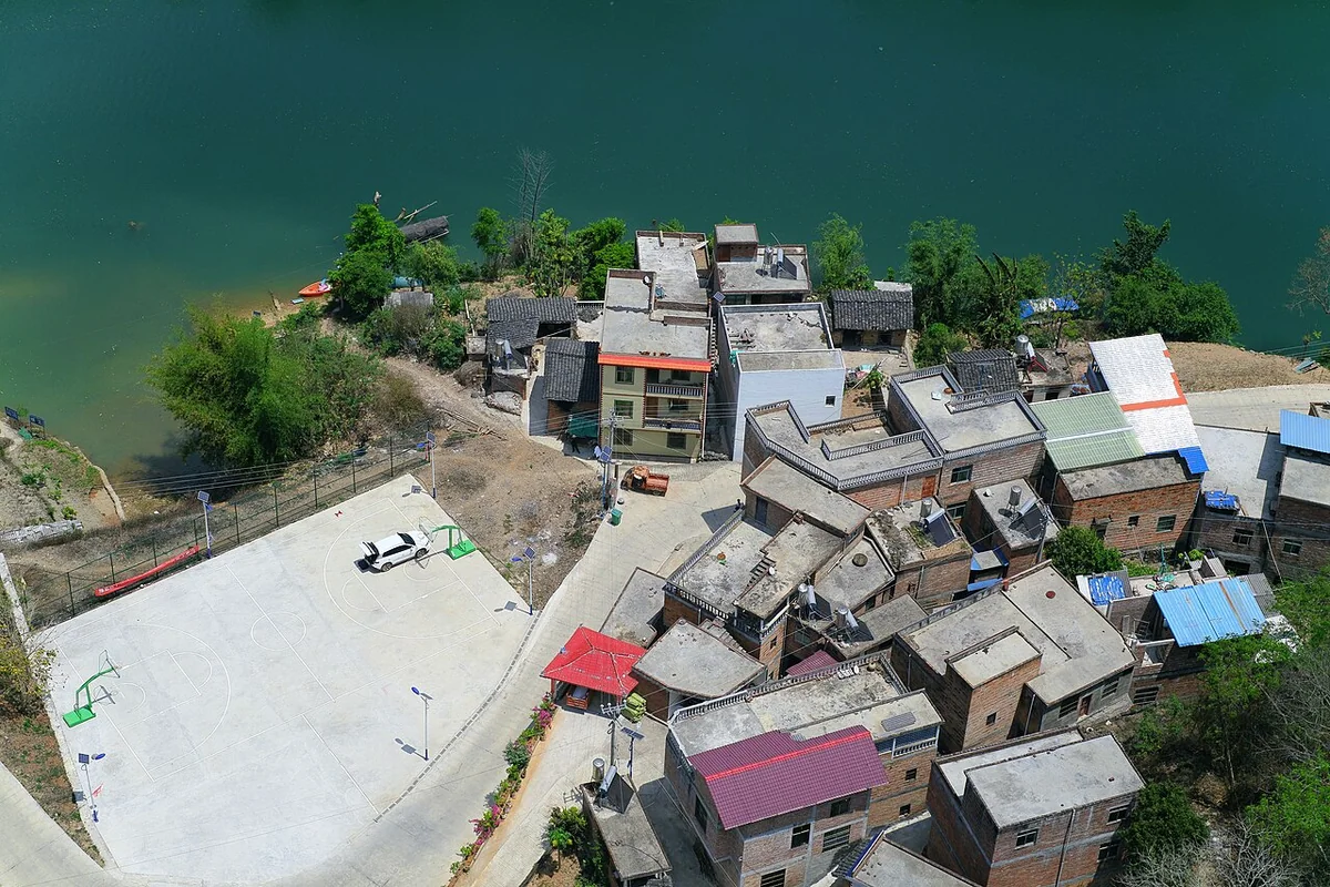 Xiyang River and Bagong village.jpg