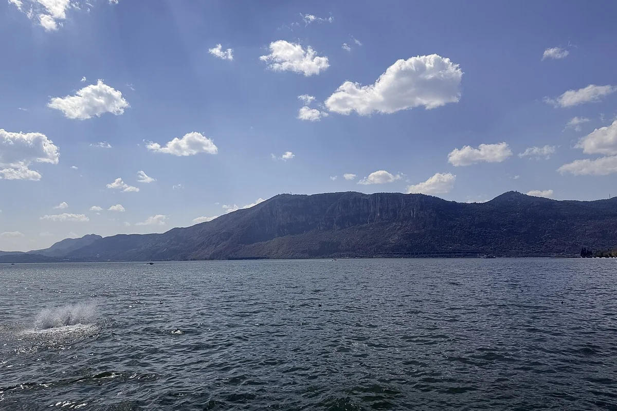 20260222 Kunming Dianchi Lake 10.jpg