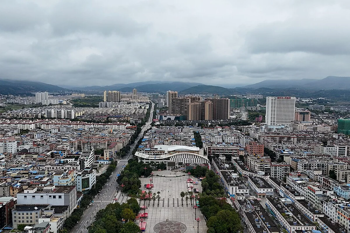 禄丰市天际线 - 航拍 - 2025-11-05 04.jpg