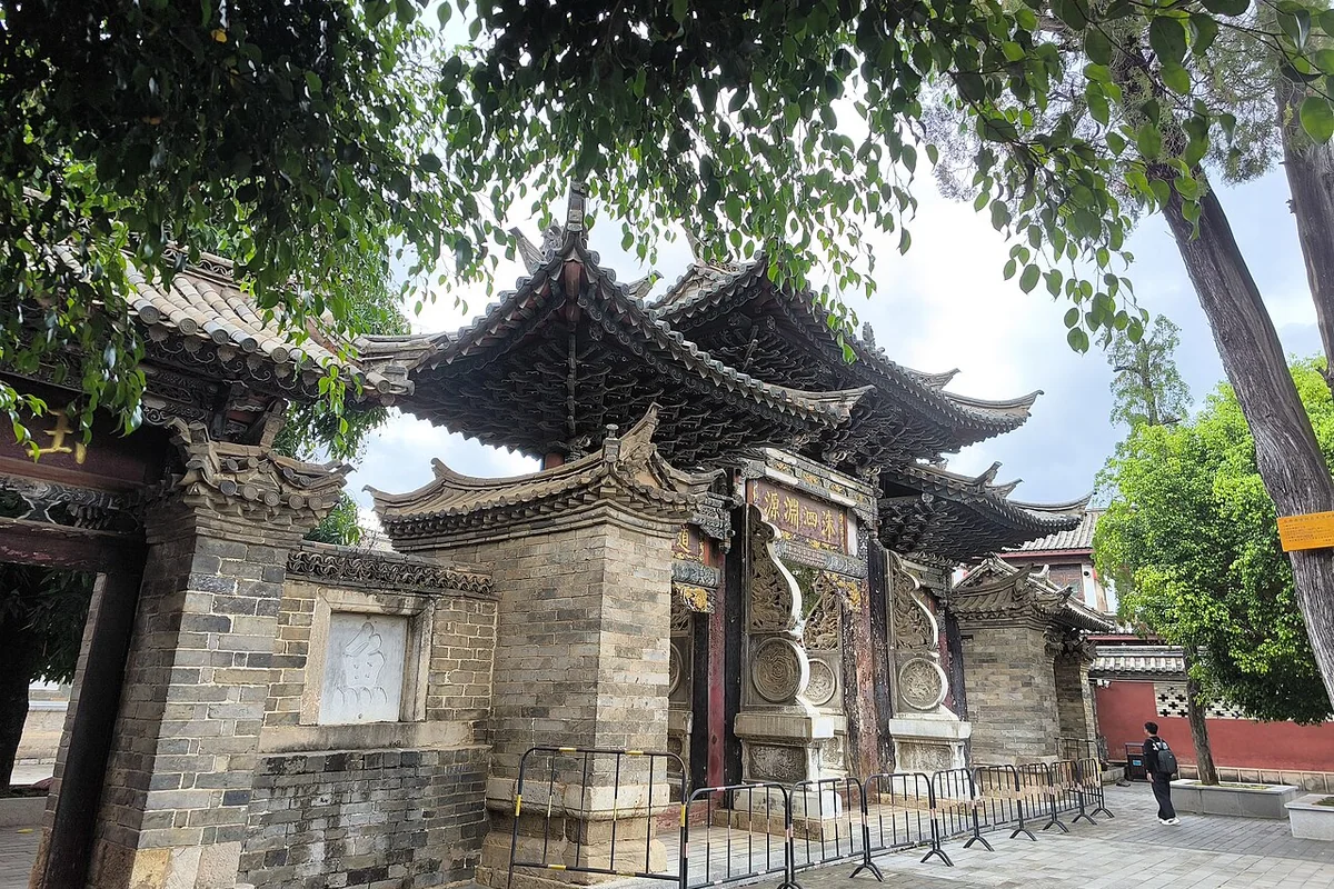 2026-04-30 Shiping Confucian Temple 石屏文庙 06.jpg