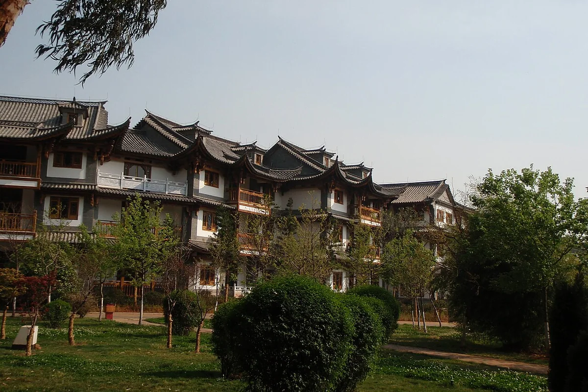 民族村里的古典建筑 - panoramio - 江上清风1961 (1).jpg