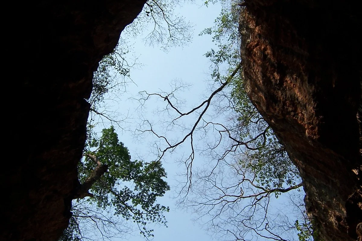 燕子洞旱洞一景 - panoramio.jpg