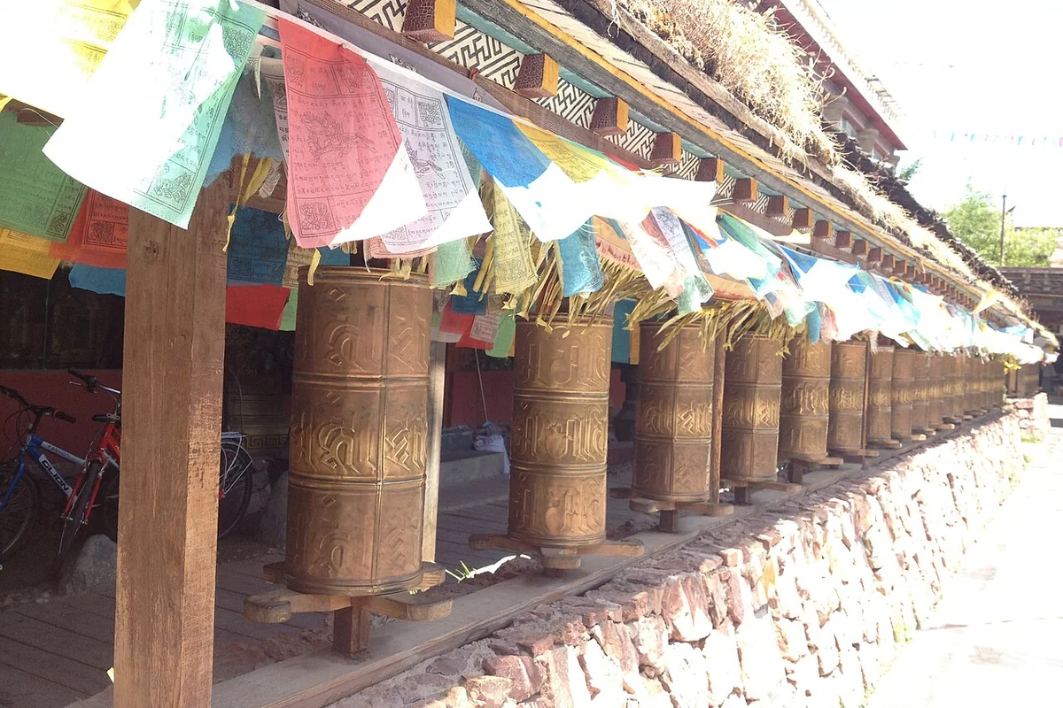 Gucheng, Lijiang, Yunnan, China - panoramio (9).jpg