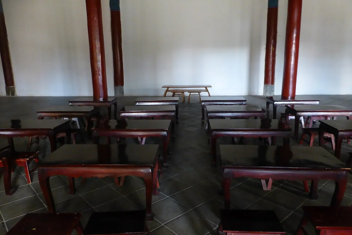 Jianshui Confucian Temple - P1360981.JPG