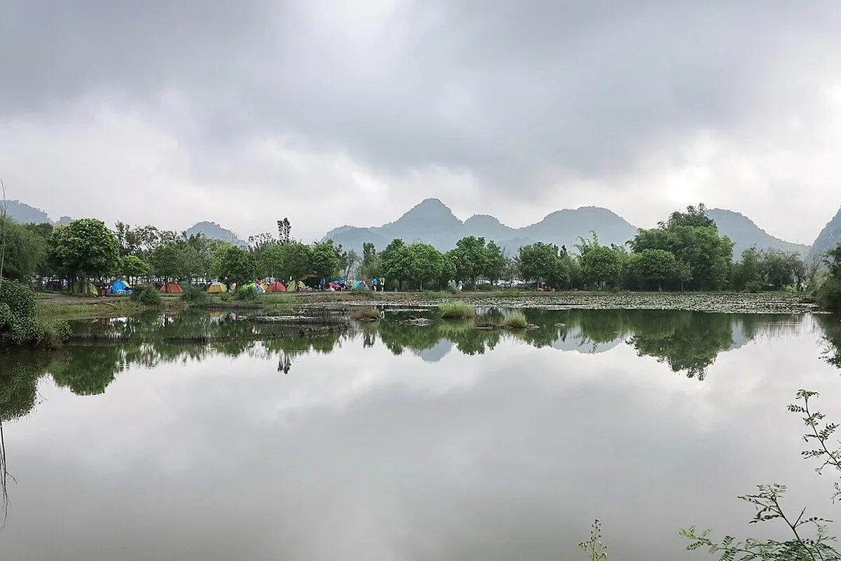 云南 普者黑露营区 - panoramio.jpg