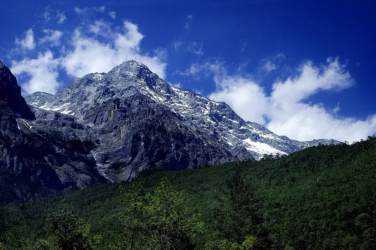 玉龙雪山 蓝月谷 Blue Moon Valley - panoramio.jpg