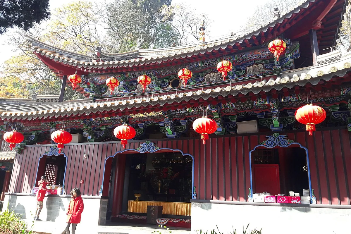 Caoxi Temple, Anning, 5.jpg