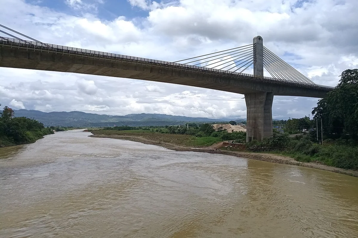 瑞丽江畹町段03.jpg