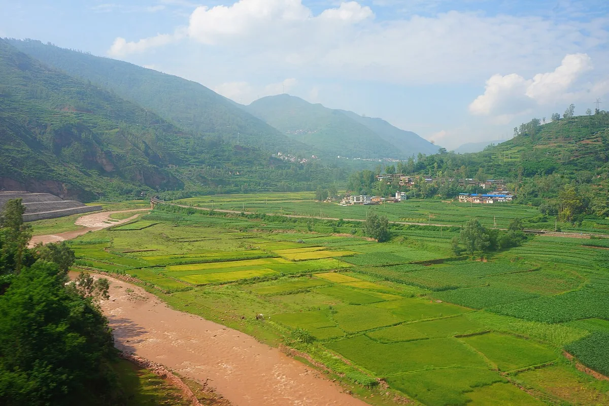 201908 Lower level of Fala Spiral and Longchuan River.jpg